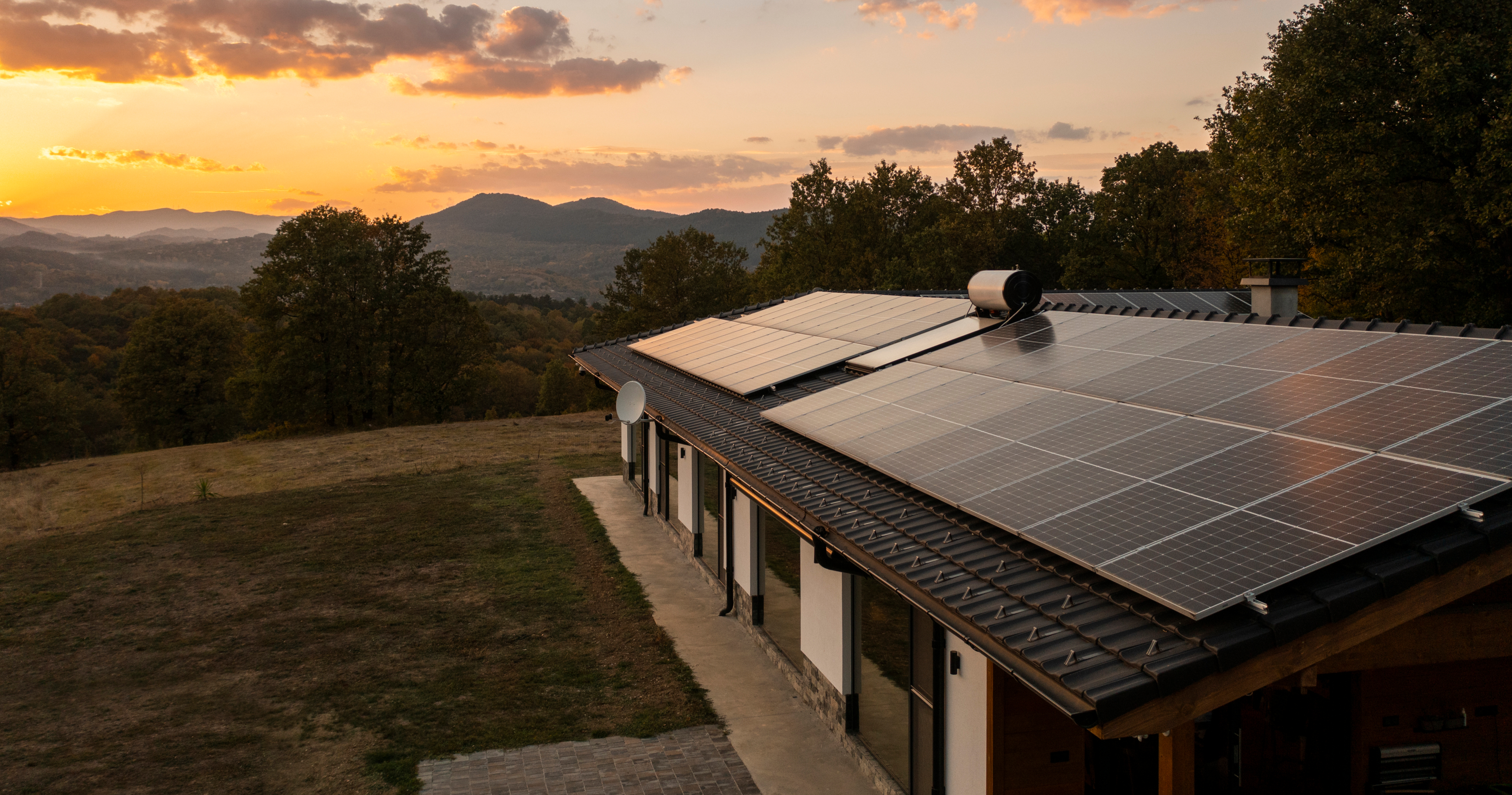 Australia’s Home Battery Surge: A Question of Equity